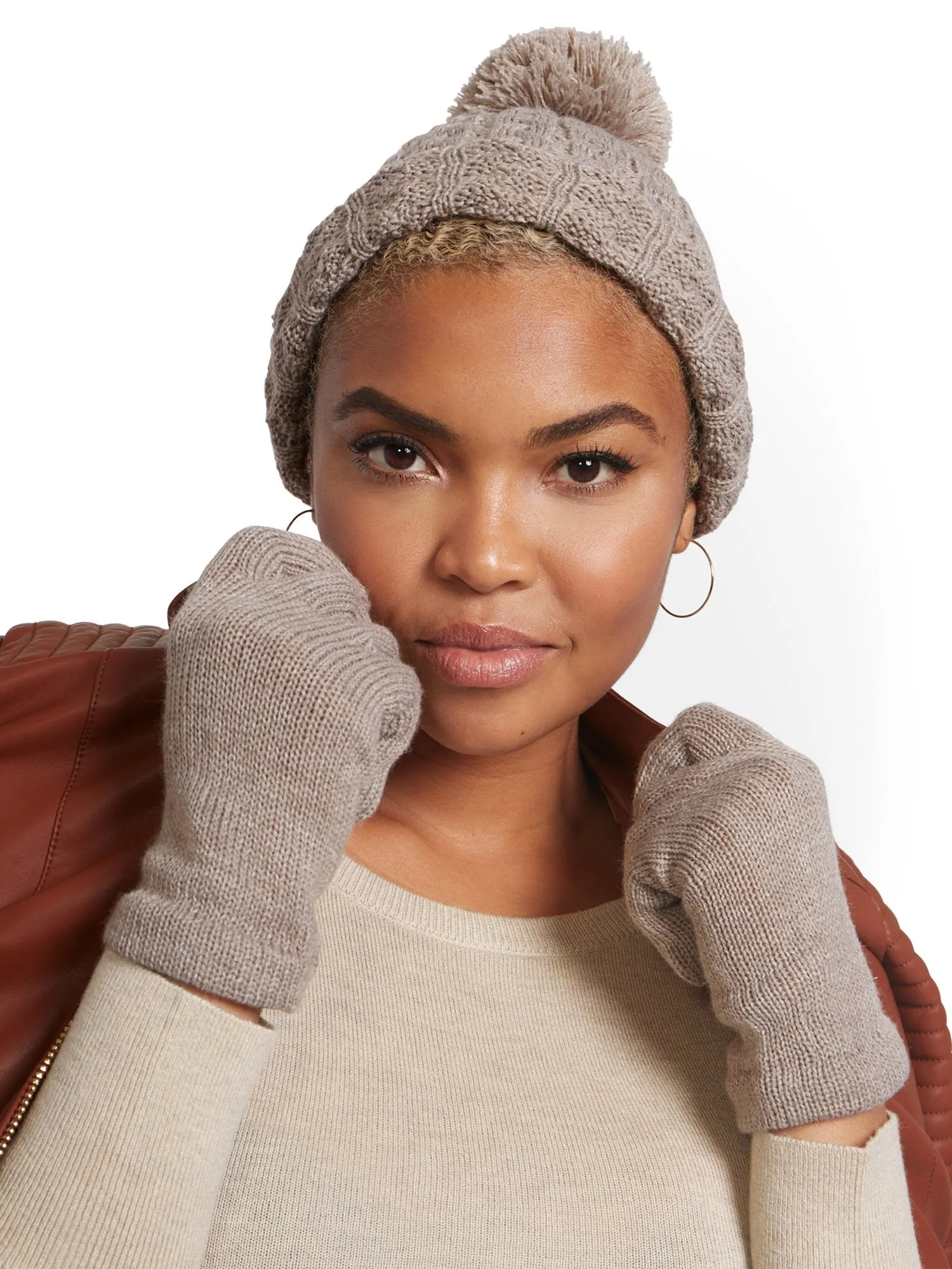 2-Piece Cable Knit Hat & Gloves Set