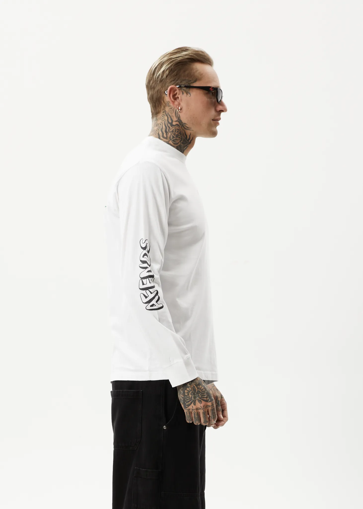 AFENDS Mens Globe - Long Sleeve Graphic T-Shirt - White