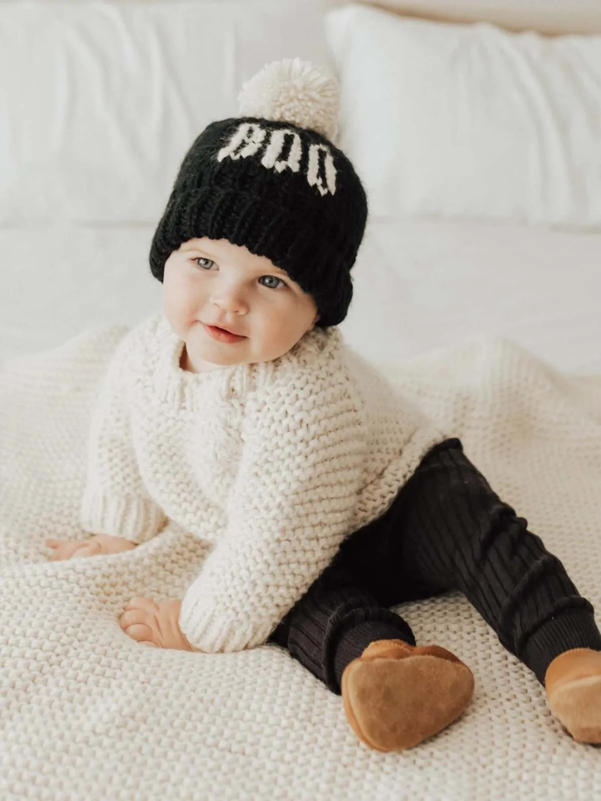 Boo Knit Pom Hat, Black