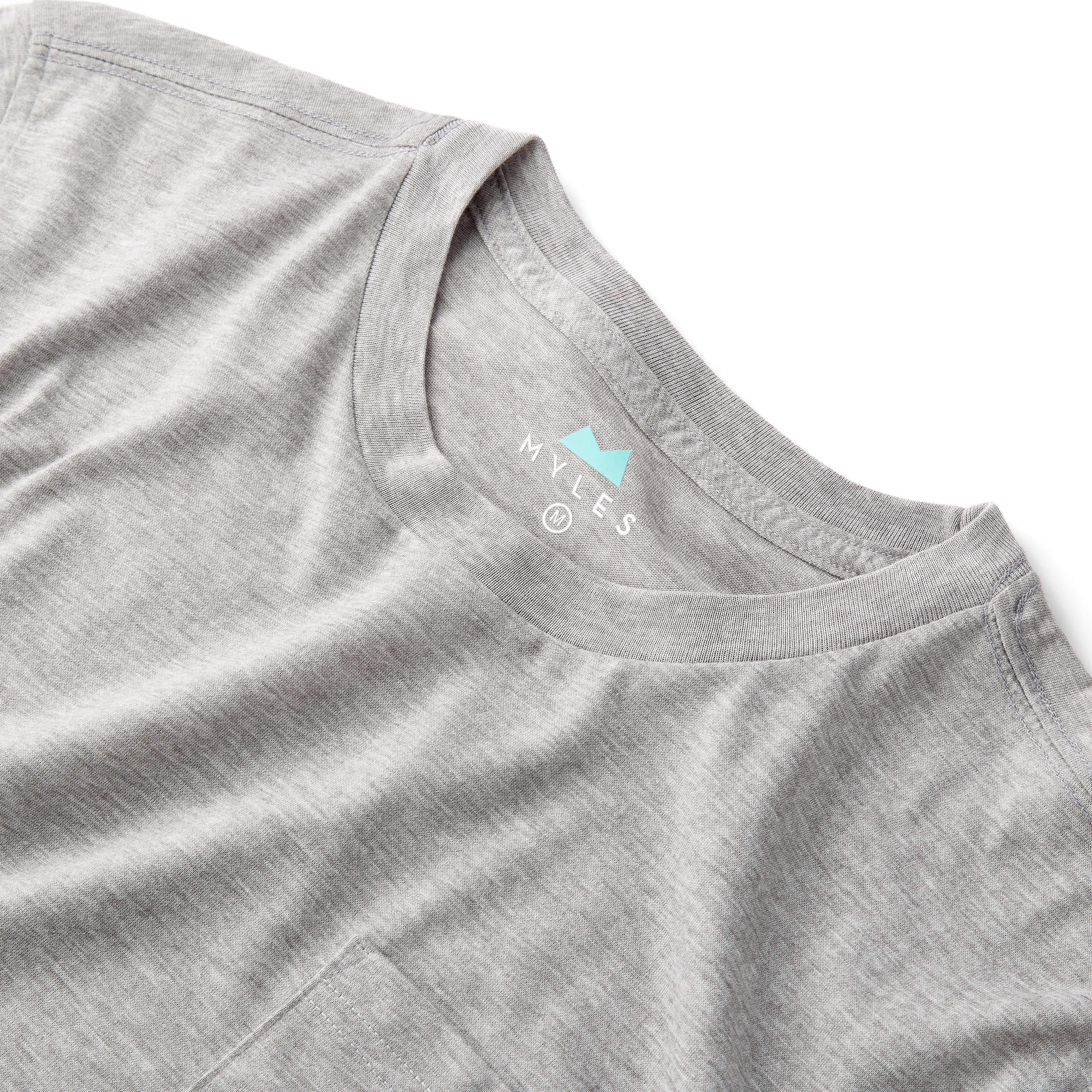 Everyday Long Sleeve Tee with Pocket in Heather Gray