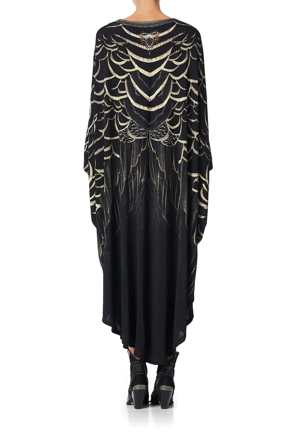 JERSEY LONG KAFTAN WITH ROUNDED HEM UNDER A FULL MOON