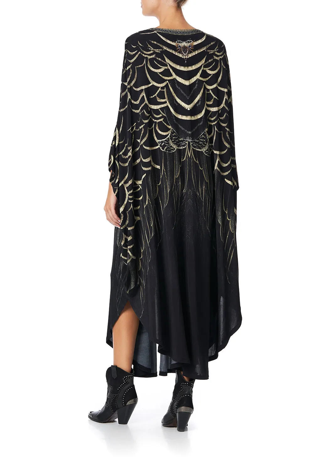 JERSEY LONG KAFTAN WITH ROUNDED HEM UNDER A FULL MOON