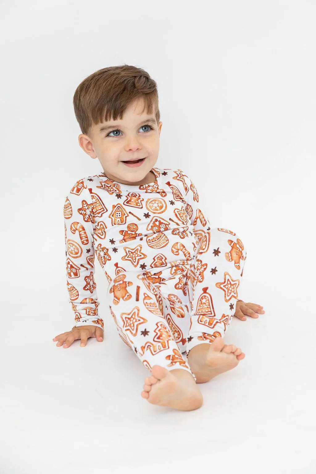 Little Pajama Co. Long Sleeve 2 Piece Set - Gingerbread Cutouts