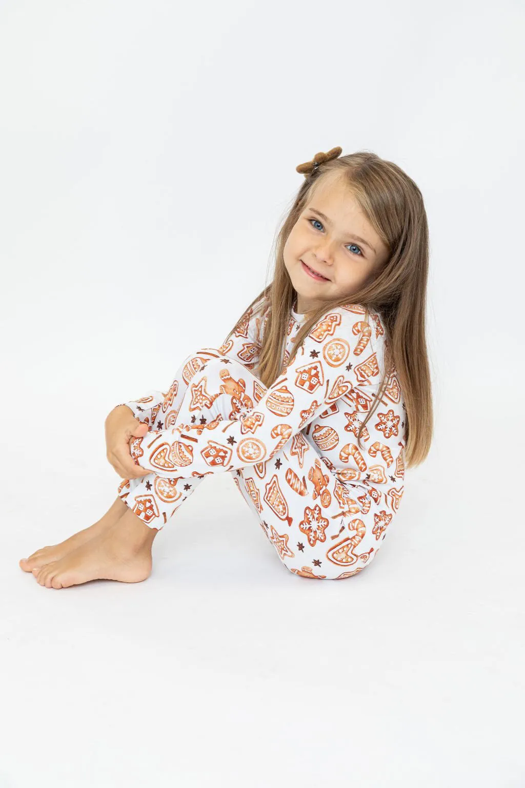 Little Pajama Co. Long Sleeve 2 Piece Set - Gingerbread Cutouts