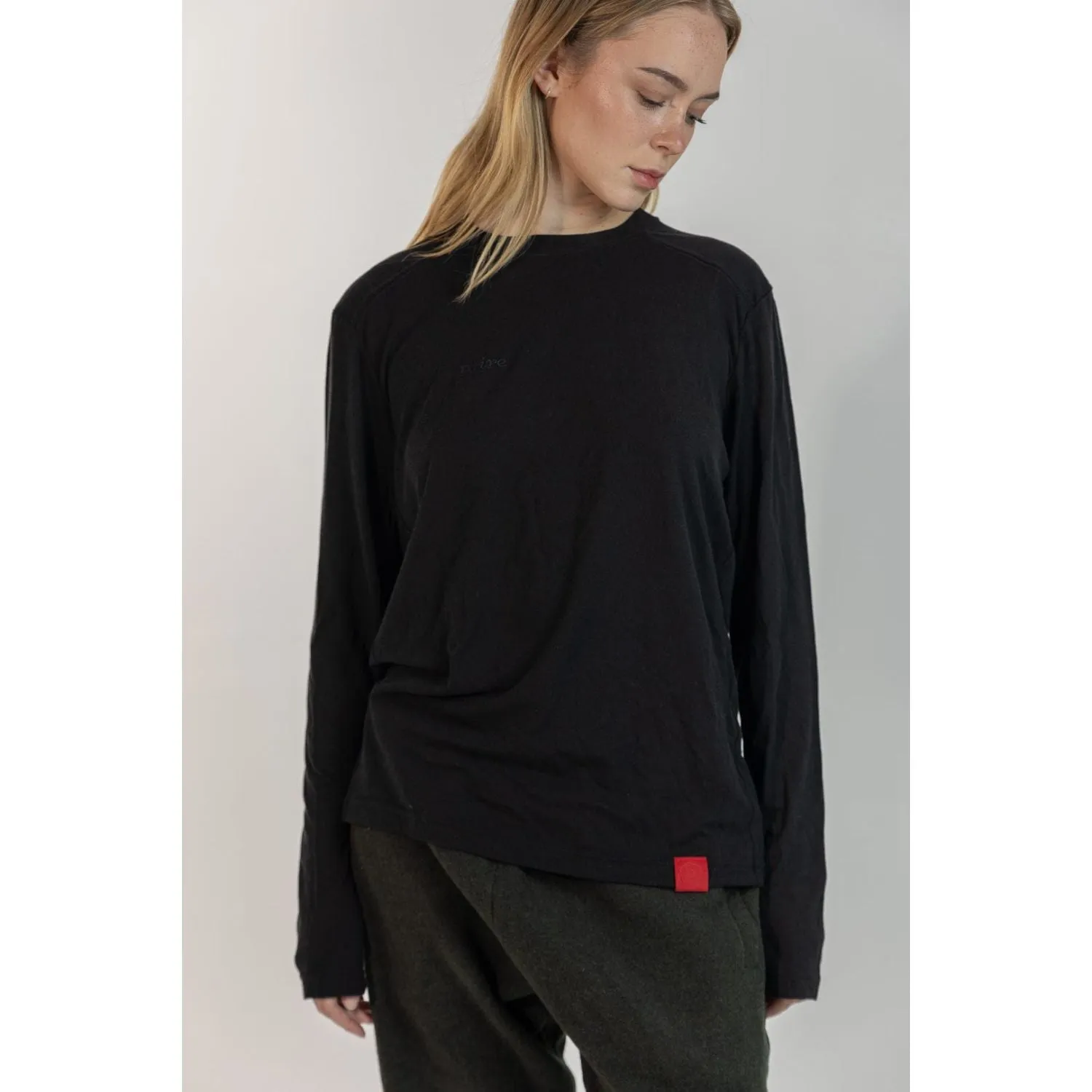 Paire Merino Wool-Blend Unisex Long Sleeve T-Shirt (Black)