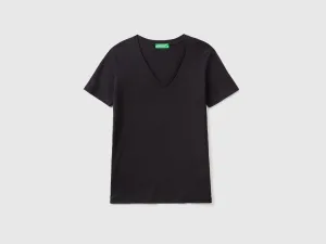 Pure cotton t-shirt with V-neck