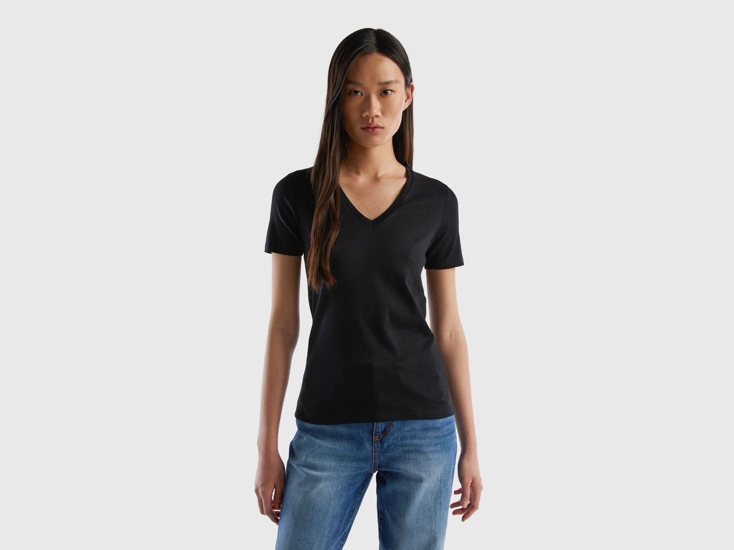 Pure cotton t-shirt with V-neck