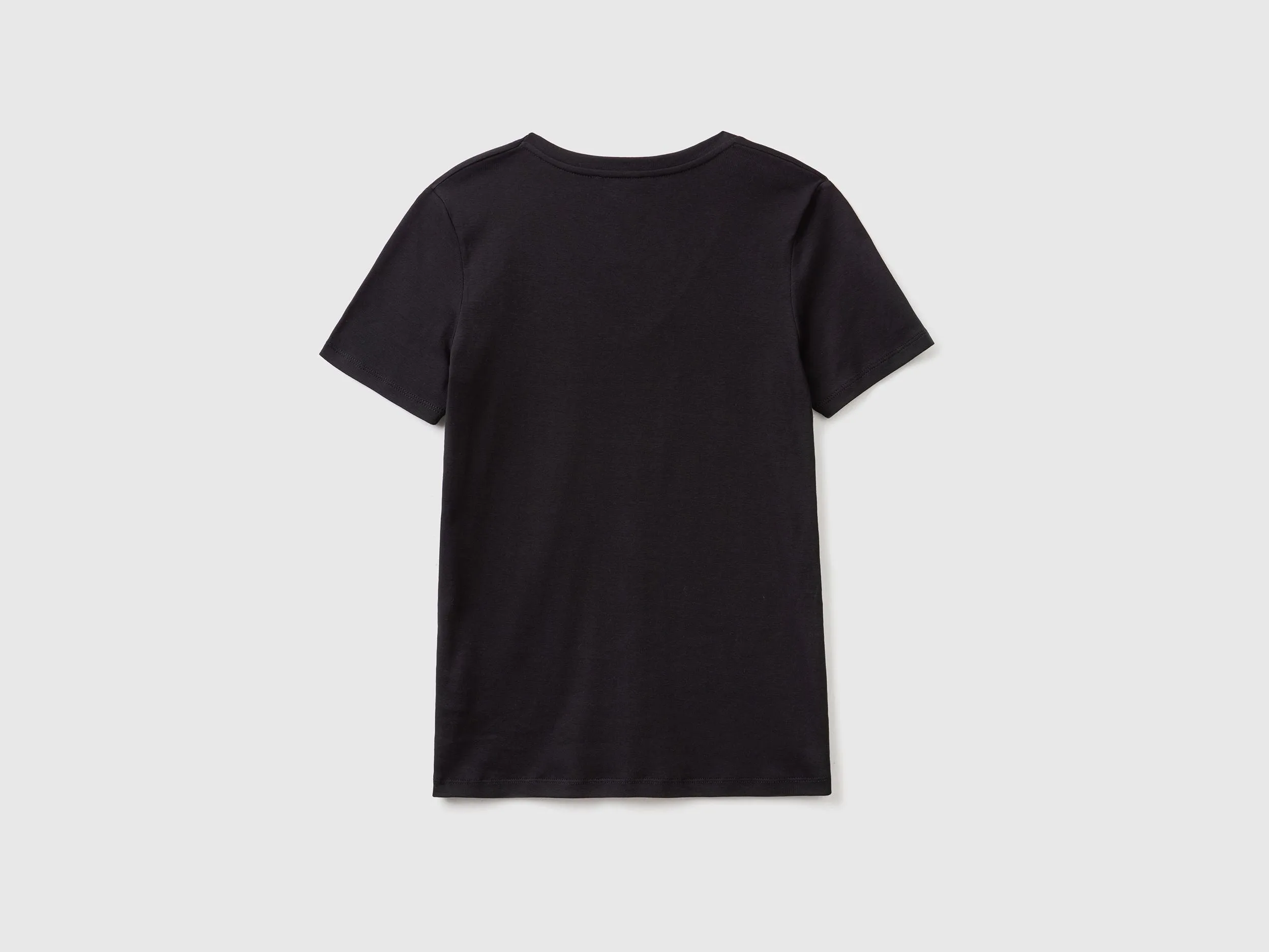 Pure cotton t-shirt with V-neck