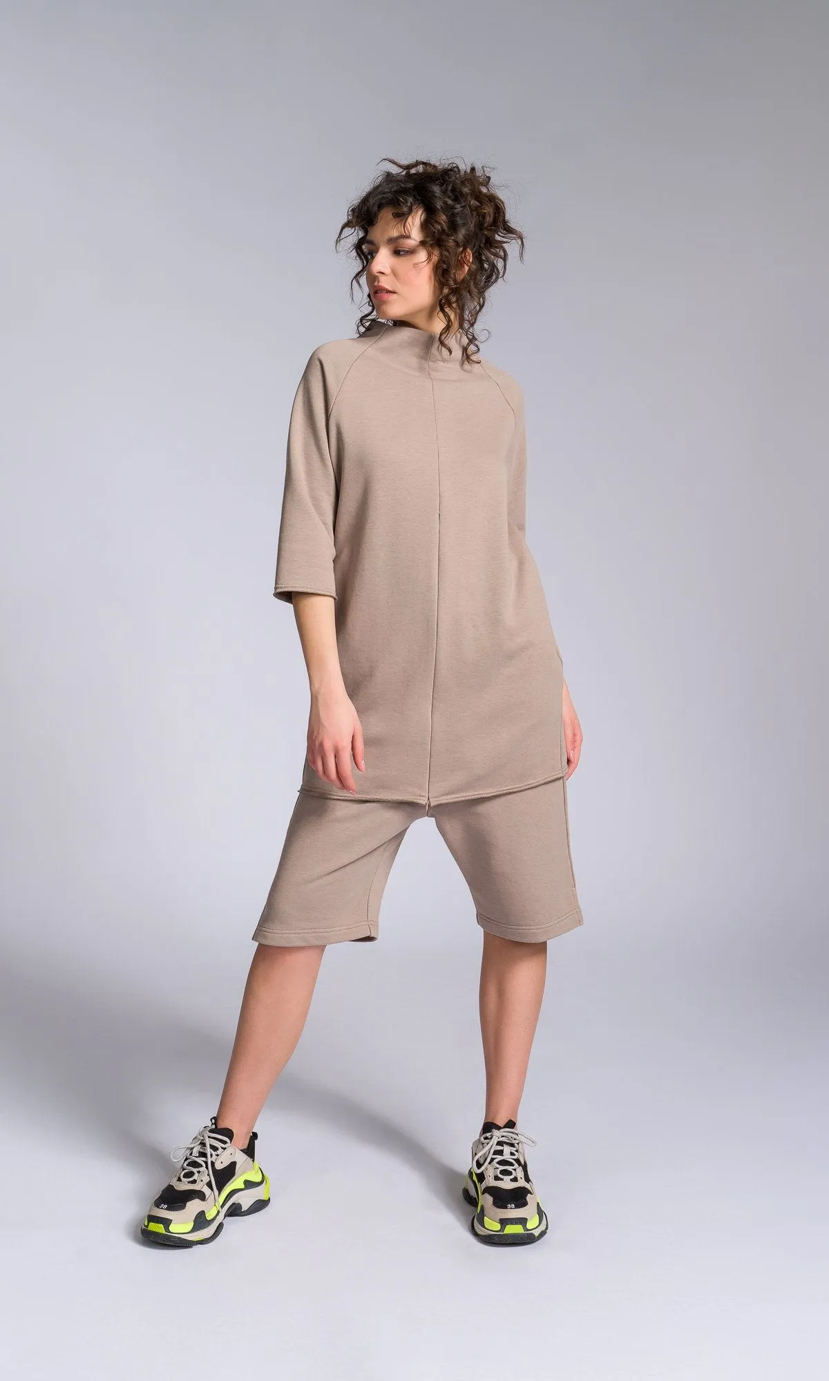 Straight Tunic Sweatshirt with Zipper Slits