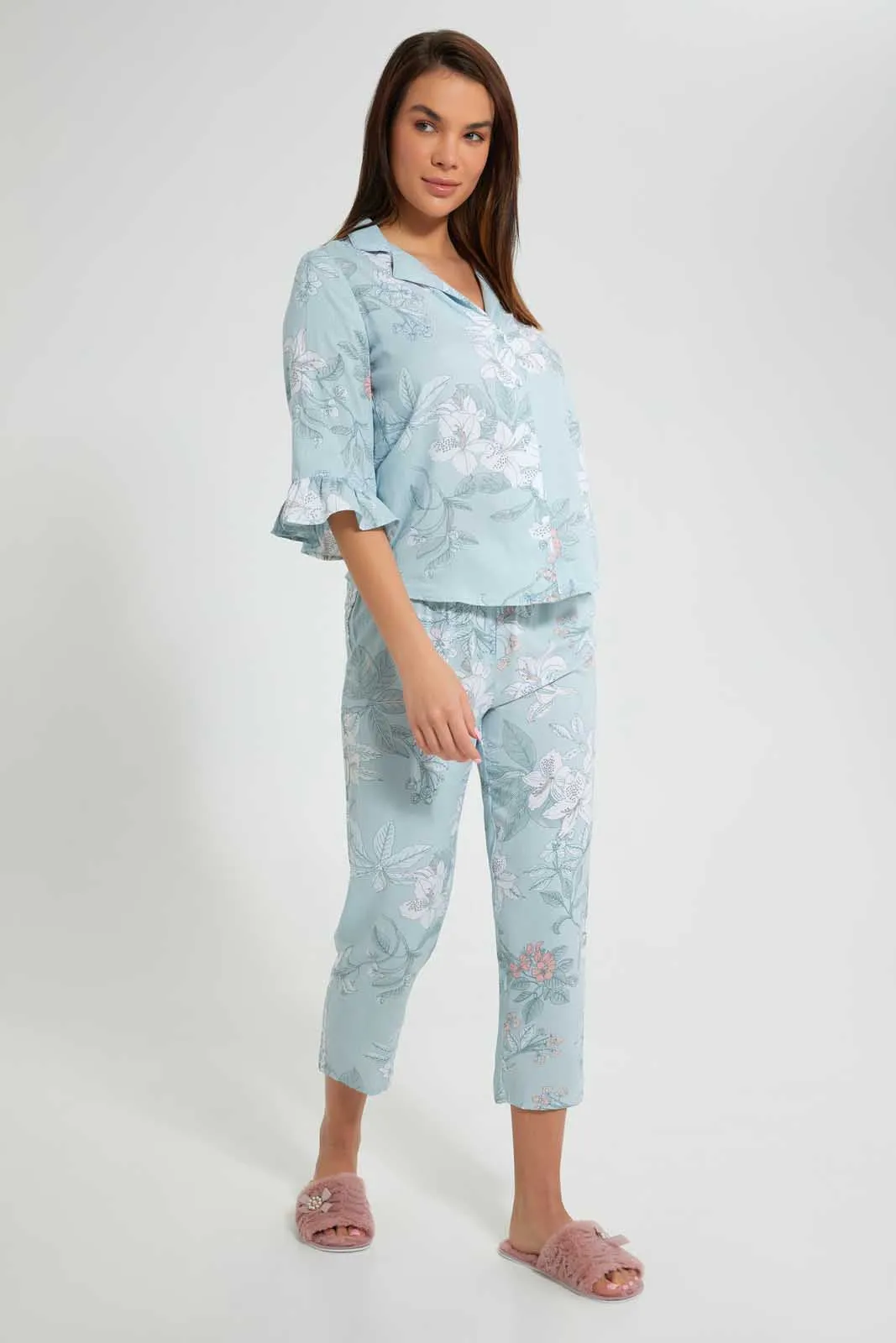 White And Blue Floral Printed Pyjama Set (2 Piece)