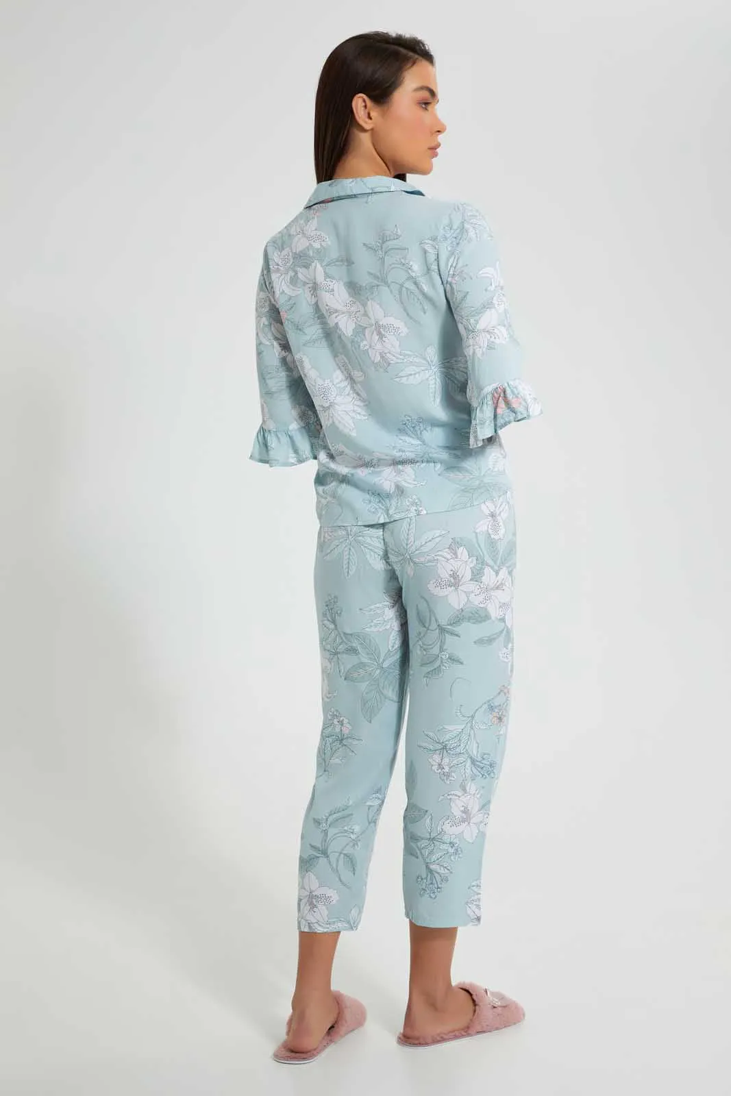 White And Blue Floral Printed Pyjama Set (2 Piece)