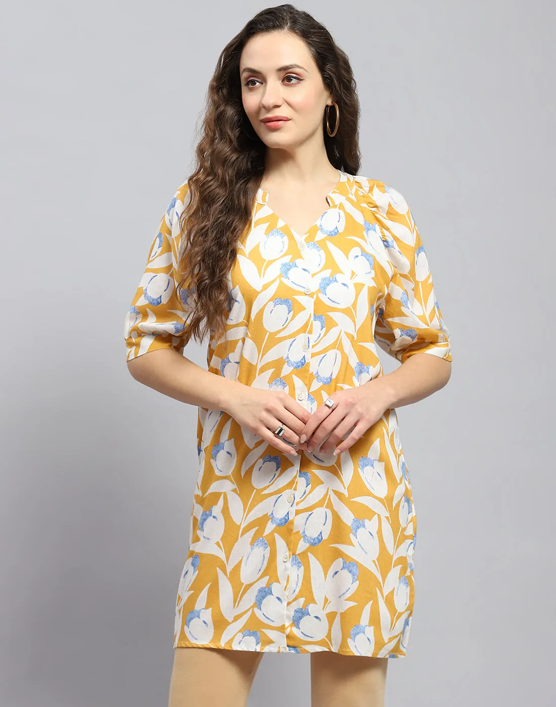 Women Mustard Printed Mandarin Collar Short Sleeve Tunic