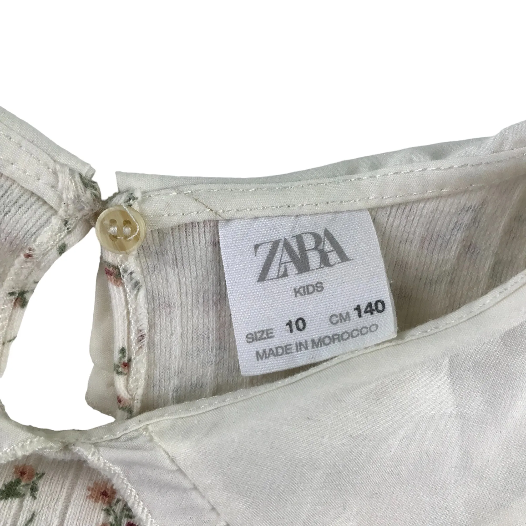 Zara t-shirt 9-10 years white floral printed with frilled collar